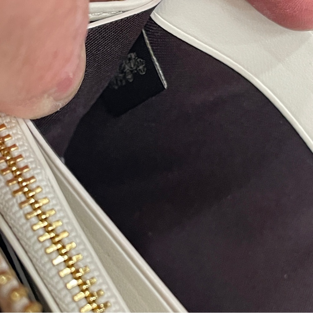 Coach Pebbled Leather Off White 3D Bow Zip Around Long Wallet Gold Hardware - Picture 9 of 11